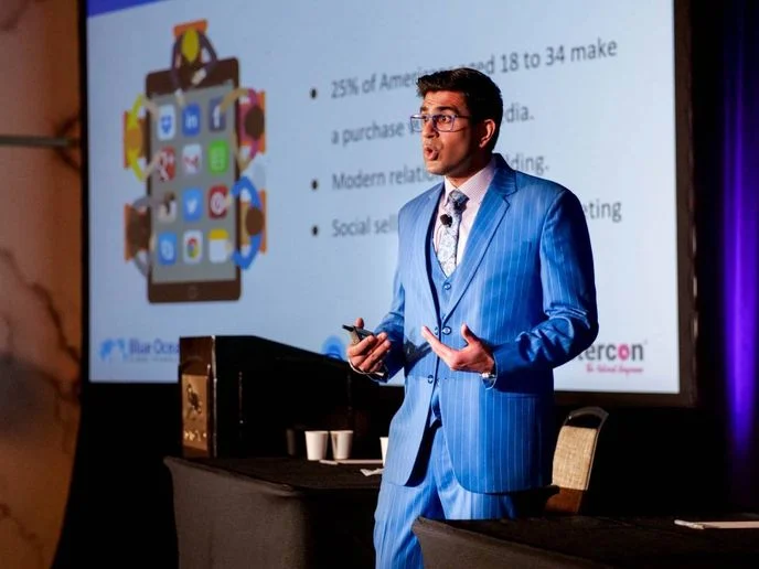 How To Attract and Keep a Digital Customer Audience
